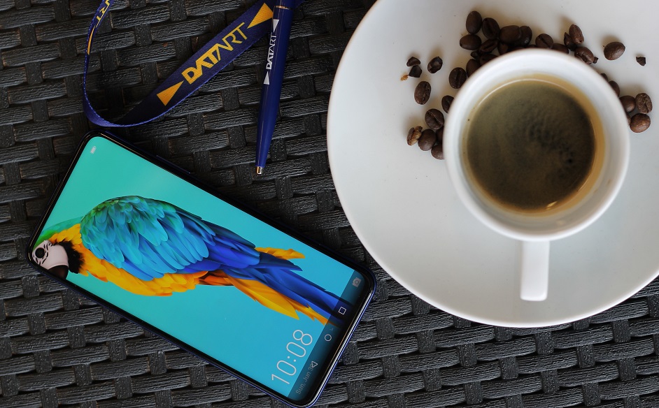 Recenze Honor 20: Kouzlete s magickou čtveřicí foťáků smartphone Honor 20