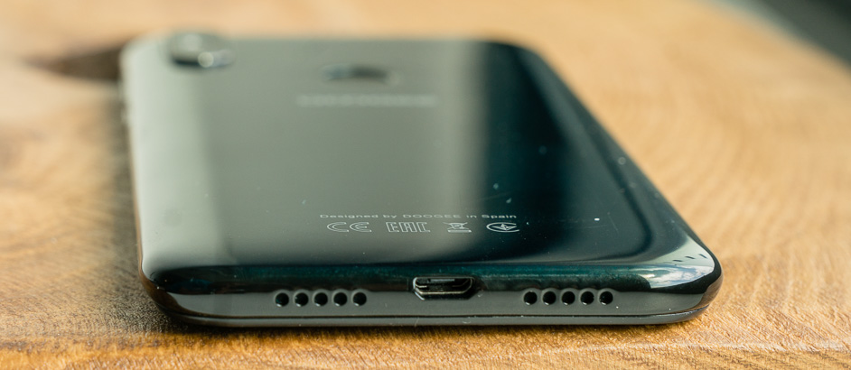 mobilní telefon Doogee X90L