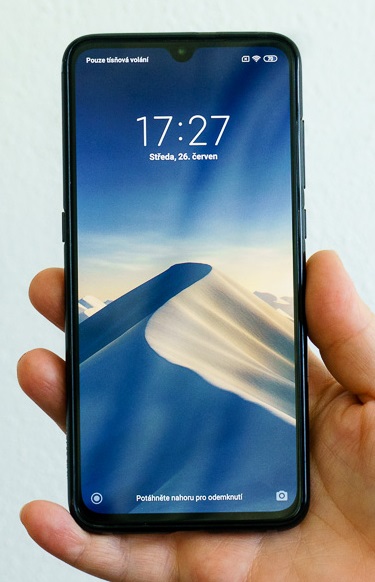 mobilní telefon Xiaomi Mi 9