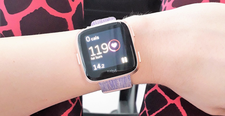 Recenze Fitbit Versa Lavender Woven: levandulové krásky pro aktivní život chytré hodinky Fitbit Versa Lavender Woven