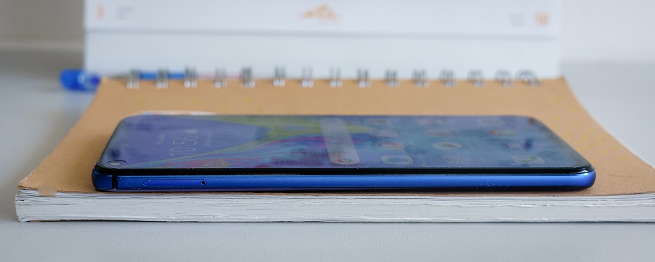 Recenze: HONOR View 20 – nejlepší HONOR s výborným foťákem Honor_View_20_zboku