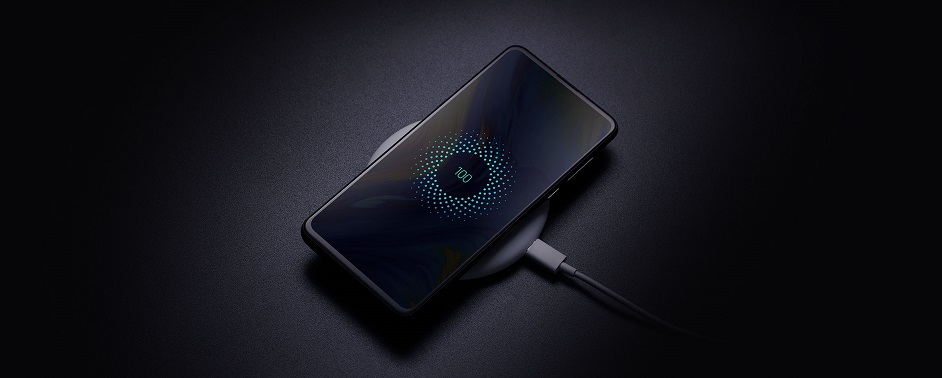 Recenze: Xiaomi Mi Mix 3 je unikátní mobil s výsuvnou konstrukcí nabijeni_Xiaomi_mi_Mix_3