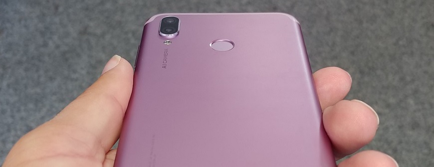 Smartphone Honor Play