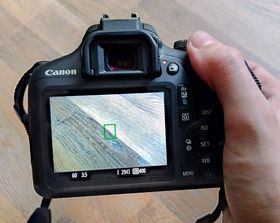 Canon EOS 2000D
