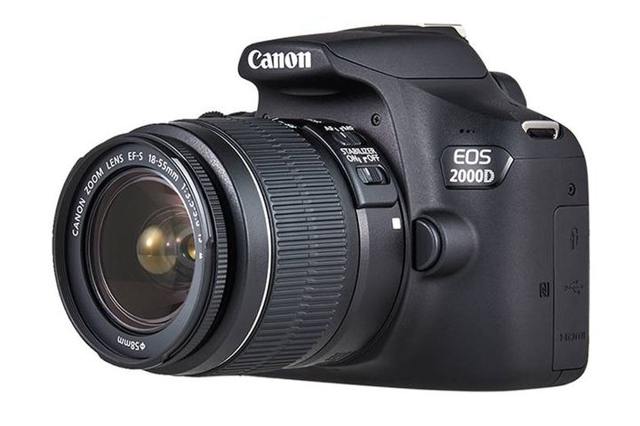 Canon EOS 2000D