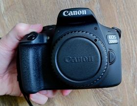 Canon EOS 2000D