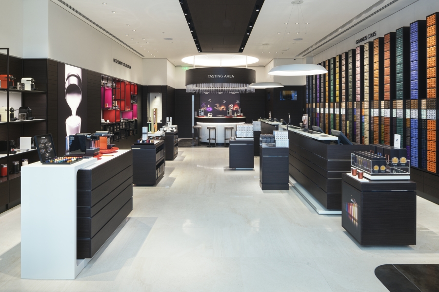 Nespresso De'Longhi Lattissima One: Jedno tlačítko vládne všem Nespresso De'Longhi Lattissima One