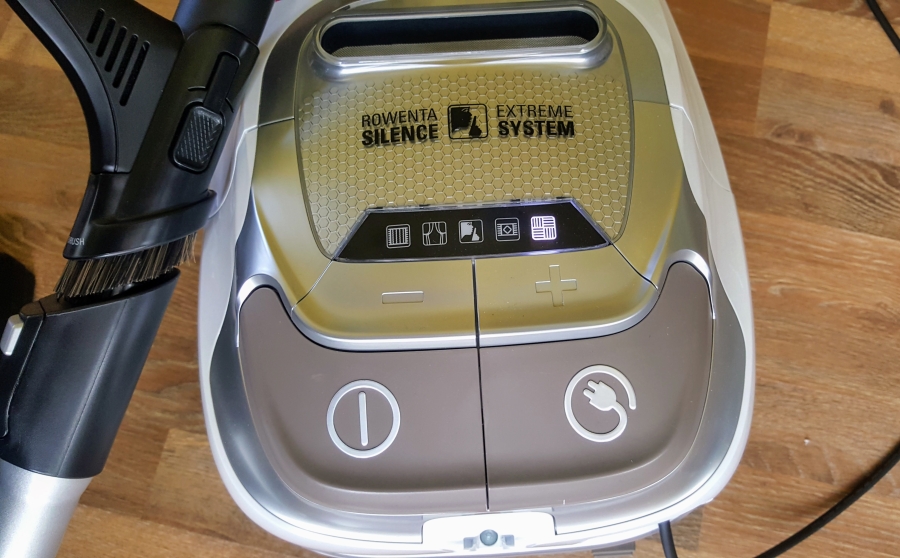 Rowenta Silence Force 5*: Tichá jako myška, ale plná síly Rowenta Silence Force 4A