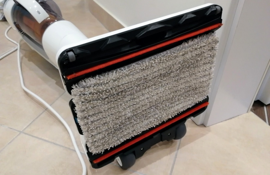 Rowenta Clean & Steam RY7557WH: Vy ještě vytíráte ručně? Rowenta Clean & Steam RY7557