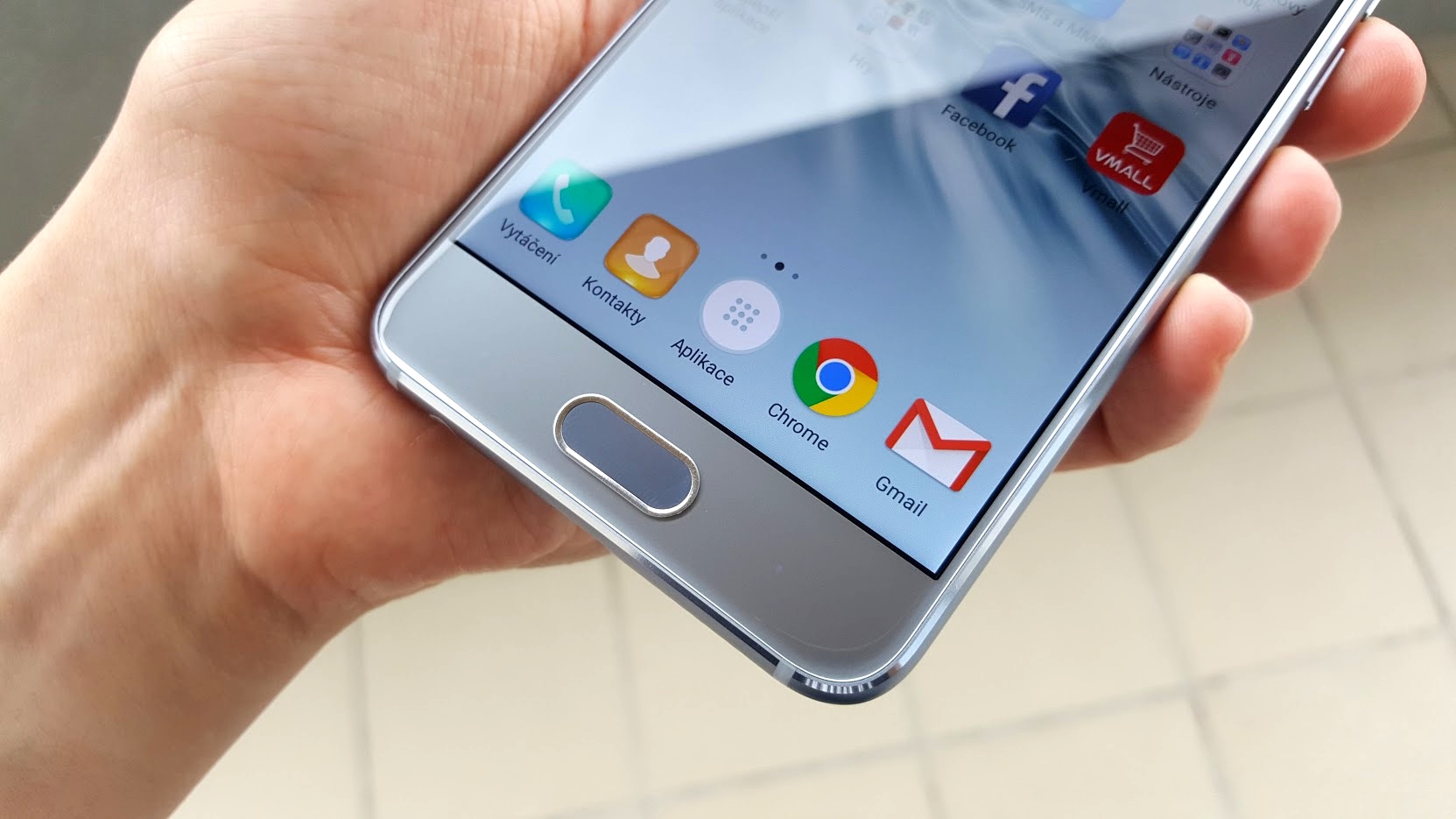 Recenze: Honor 9 opět válcuje i dražší konkurenci honor detail