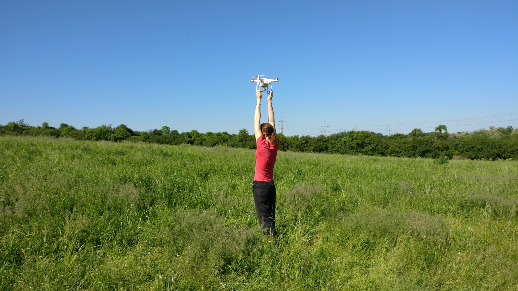 Létáte s dronem? A máte na to papíry? Dron - vzlet z ruky