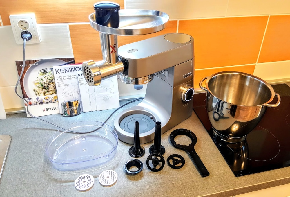 Kenwood Chef XL Titanium: Nadvláda robotů v kuchyni Kenwood Chef XL Titanium
