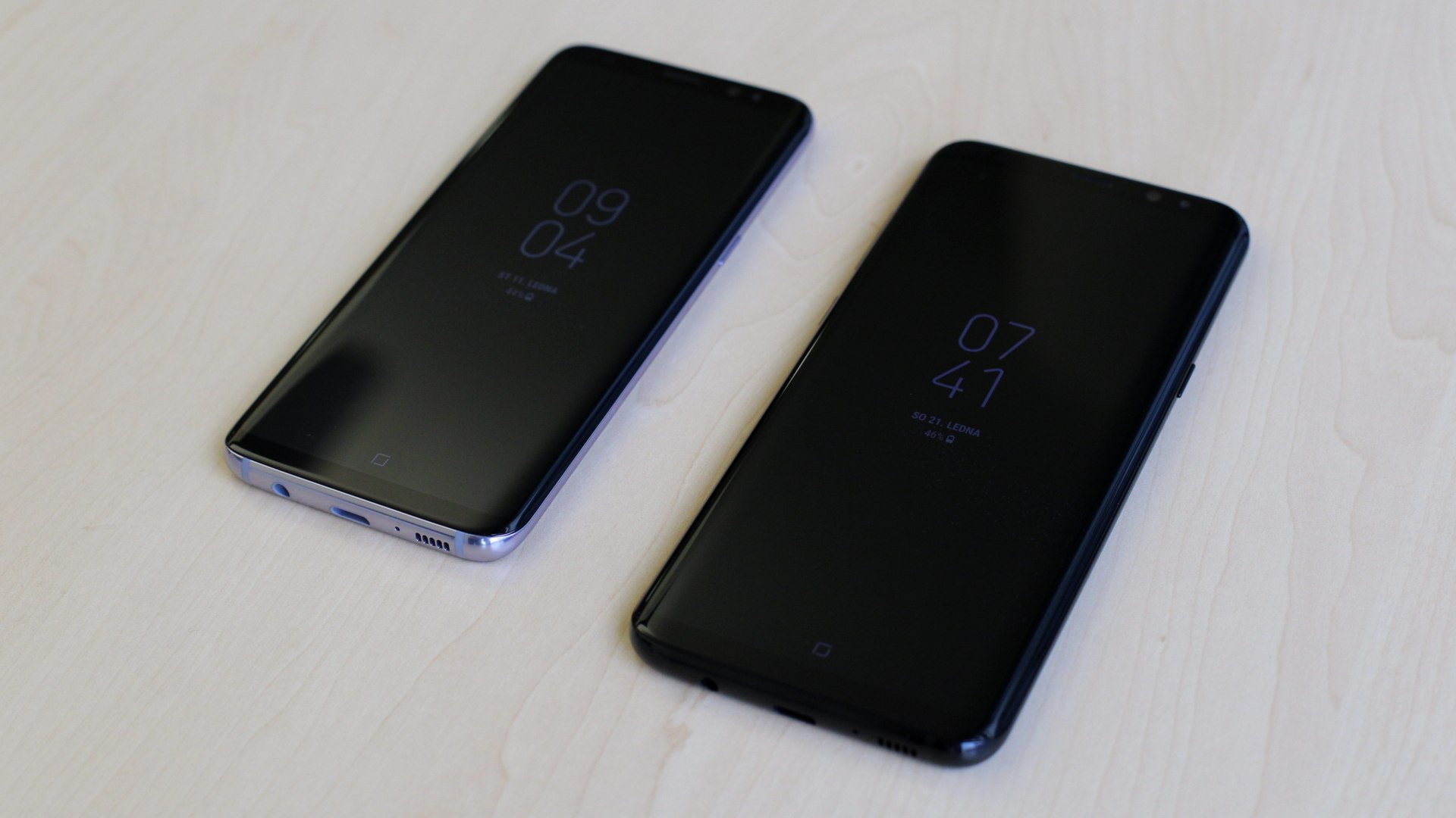 Srovnání velikosti S8 a S8+