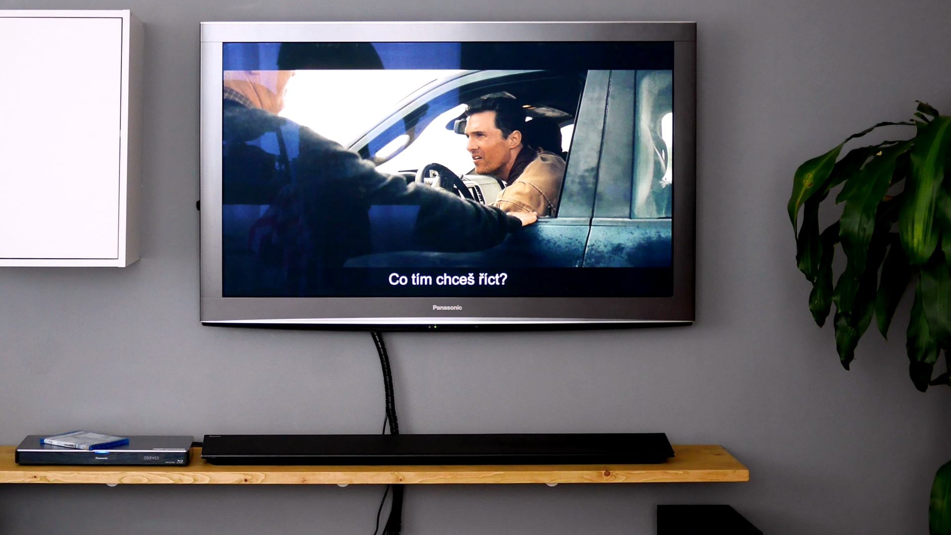 Recenze Panasonic SC-HTB885EG: Soundbar mýty bořící Panasonic SC-HTB885EG