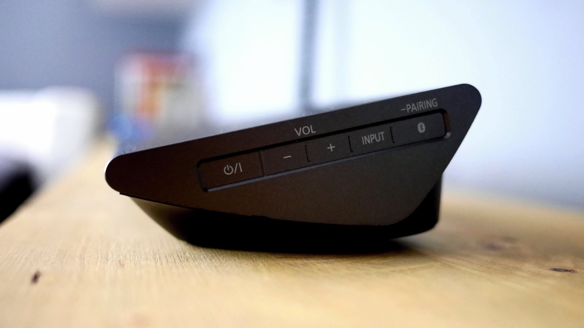 Recenze Panasonic SC-HTB885EG: Soundbar mýty bořící Panasonic SC-HTB885EG