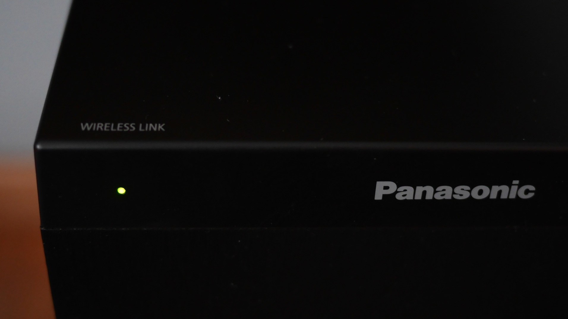Recenze Panasonic SC-HTB885EG: Soundbar mýty bořící Panasonic SC-HTB885EG
