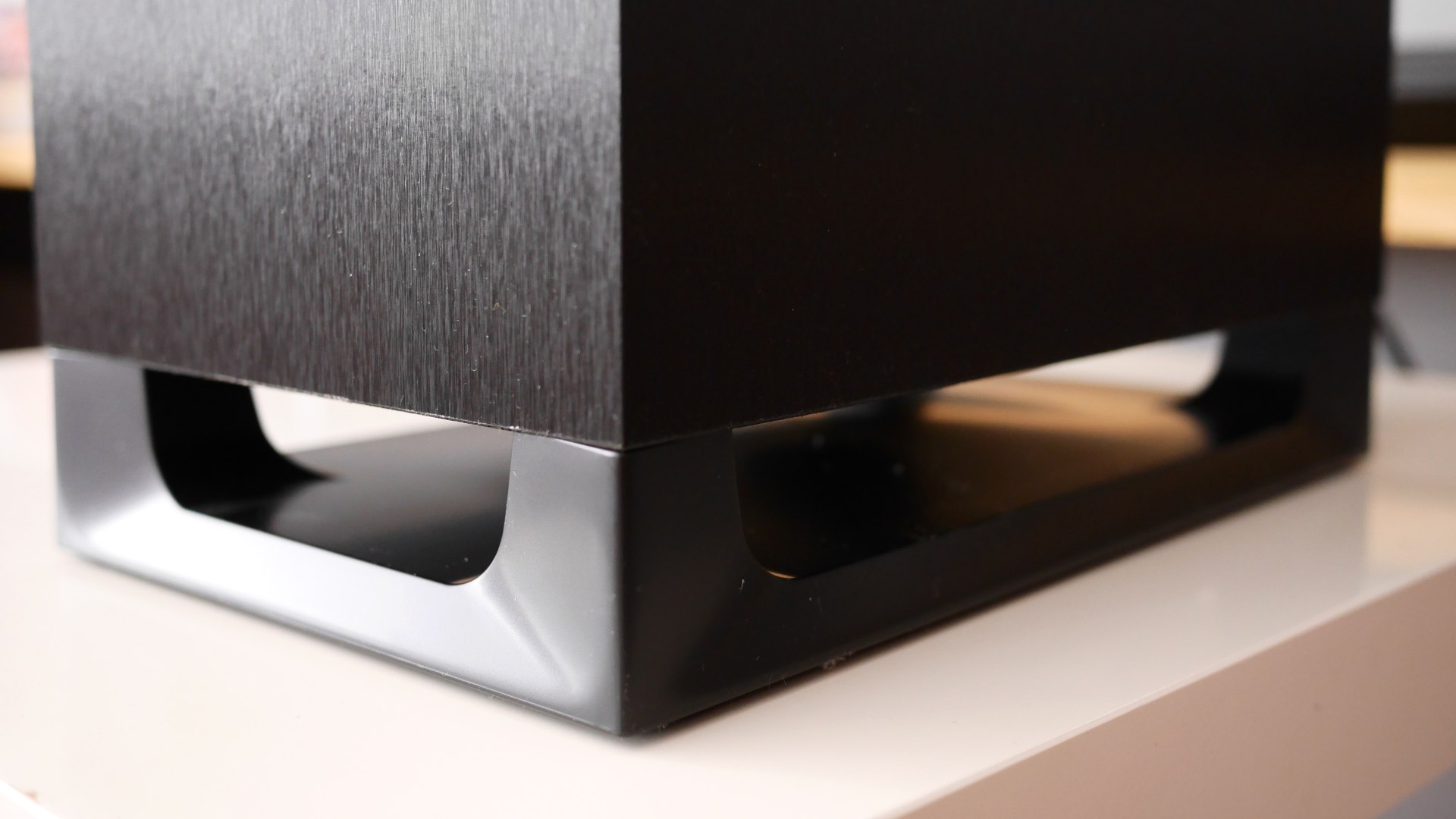Recenze Panasonic SC-HTB885EG: Soundbar mýty bořící Panasonic SC-HTB885EG