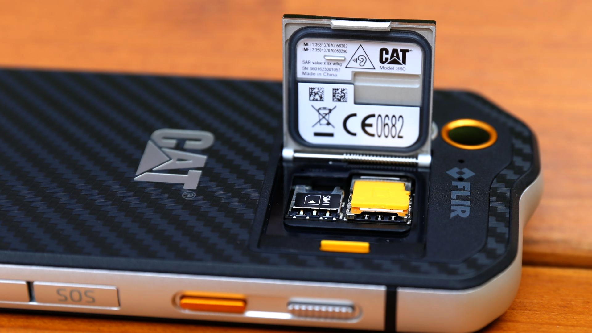 Recenze Caterpillar Cat S60: Ten s termokamerou