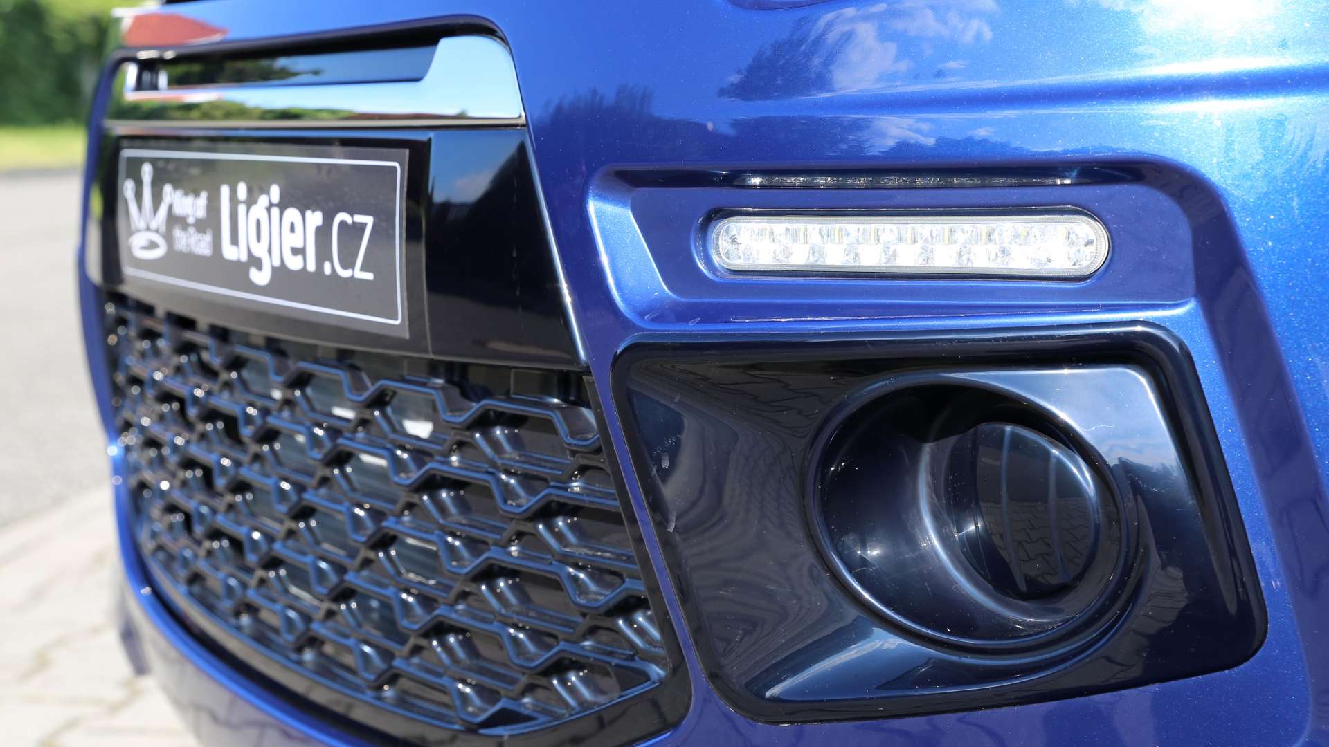 Ligier JS50L: Vyhraj káru pro patnáctiletý