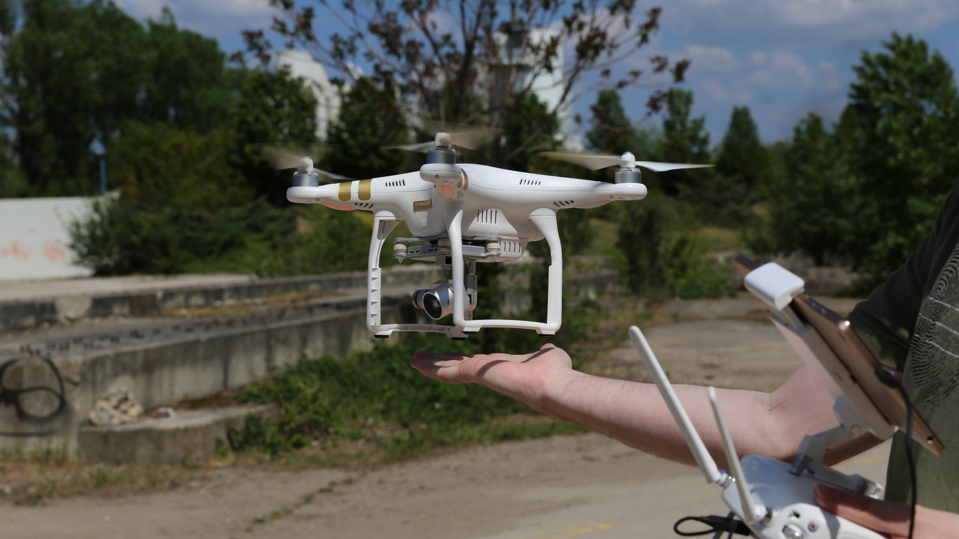 Recenze DJI Phantom 3 Pro: opravdu dobrý dron