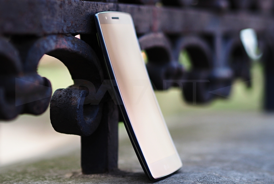 LG G Flex 2