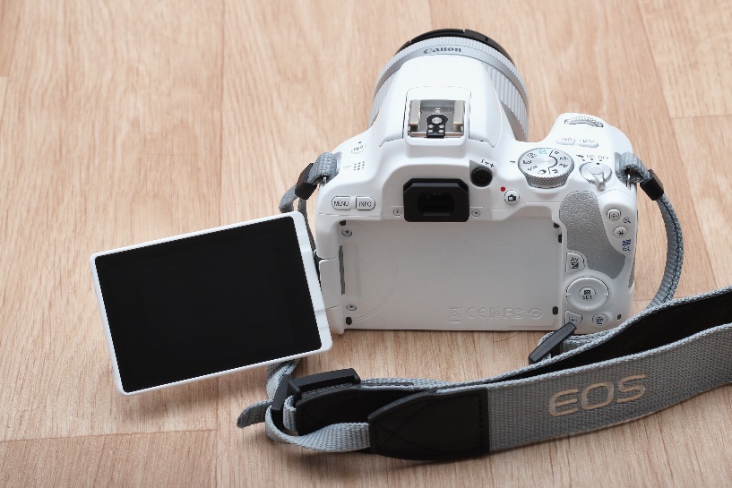 Canon EOS 200D Canon EOS 200D