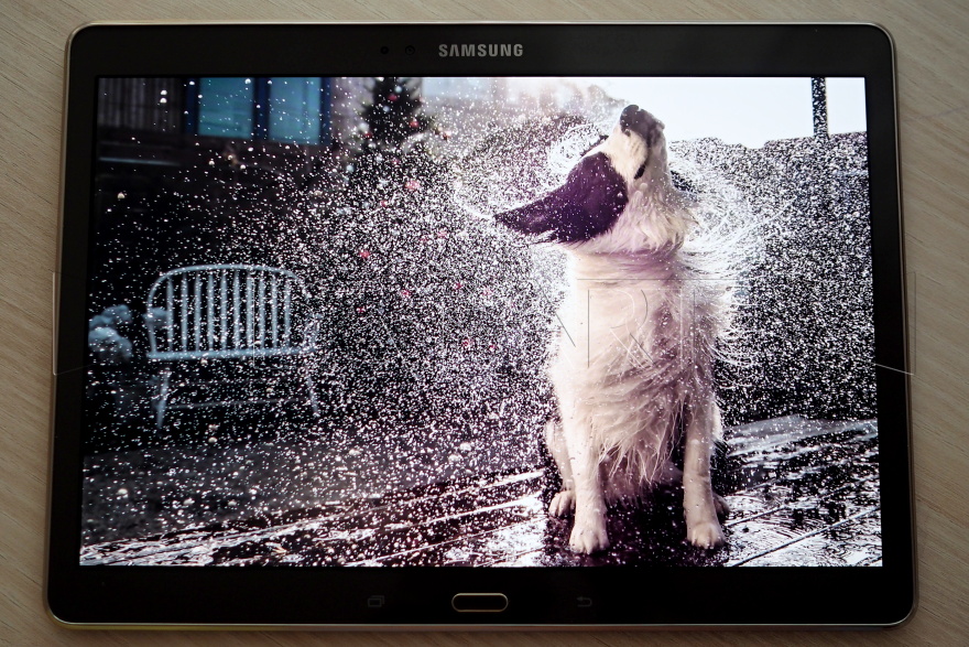 Displej Tab S
