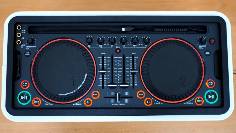 PHILIPS DS8900 M1X DJ aneb mixuj jako Armin Philips M1X DJ