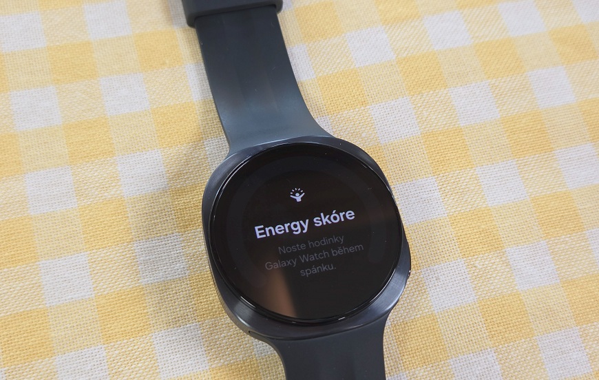 Chytré hodinky, které neznají limity. Samsung představil nové Galaxy Watch9 a Galaxy Watch Ultra2 Detail na displej Samsung Galaxy Watch9.
