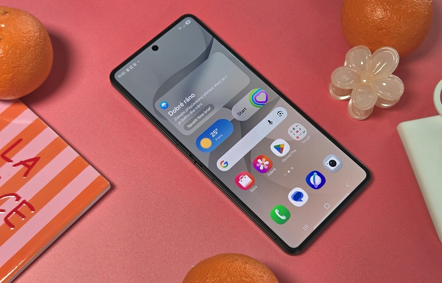 A je to venku! Tři nové skládačky Samsung s velkým překvapením: Galaxy Z Fold8 kompletně mění formát stran Samsung Galaxy Z Flip8.