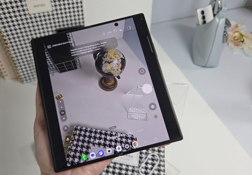 A je to venku! Tři nové skládačky Samsung s velkým překvapením: Galaxy Z Fold8 kompletně mění formát stran Aplikace fotoaparátu u Samsungu Galaxy Z Fold8 Ultra.